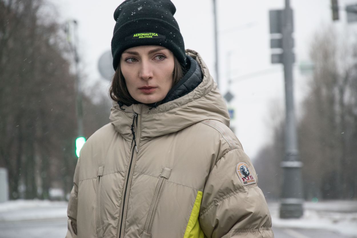 Женская куртка-пуховик PARAJUMPERS SERENITY FW 22-23 tapioca-citronelle Женская куртка-пуховик PARAJUMPERS SERENITY FW 22-23 tapioca-citronelle