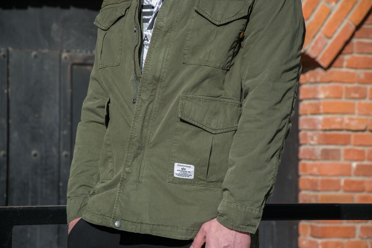 Ветровка-ALPHA-INDUSTRIES-LIGHTWEIGHT-FIELD-COAT-M-65-SS-22-m-dark-green-3.jpg