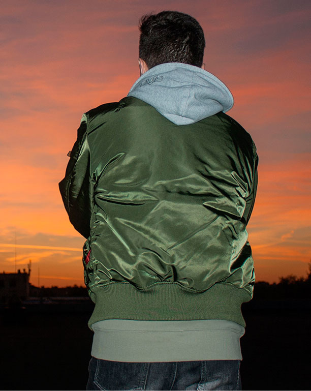 Куртка-бомбер лётная ALPHA INDUSTRIES D-TEC MA-1 Куртка-бомбер лётная ALPHA INDUSTRIES D-TEC MA-1