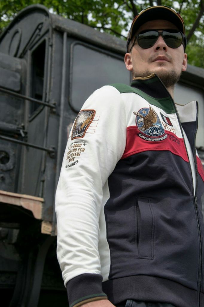 Толстовка AERONAUTICA MILITARE SS 20/TR verde band/off white (FE 1388)
