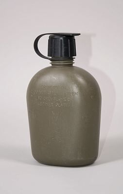 Фляга 1qt без чехла olive б/у
